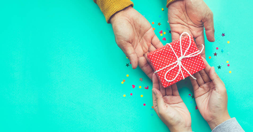 6 kinds of gift-givers and what to sell them